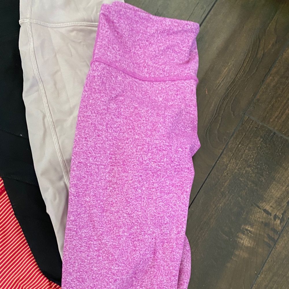 Women's Multi-Color Leggings Set - Picture 6 of 10